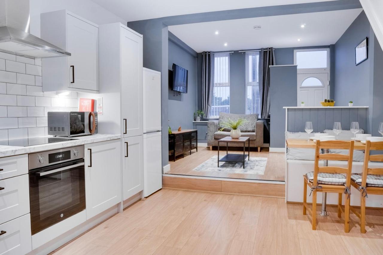 Birkenhead - 2 Bedroom House 외부 사진